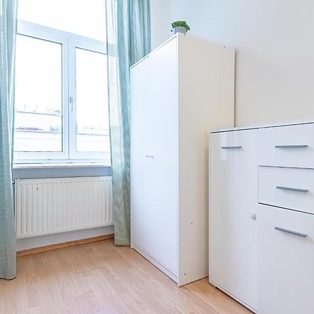 Spacious Shared Apartment Schoenbrunn Viena Exterior foto