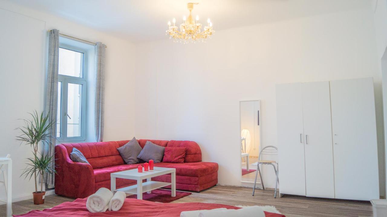 Spacious Shared Apartment Schoenbrunn Viena Exterior foto