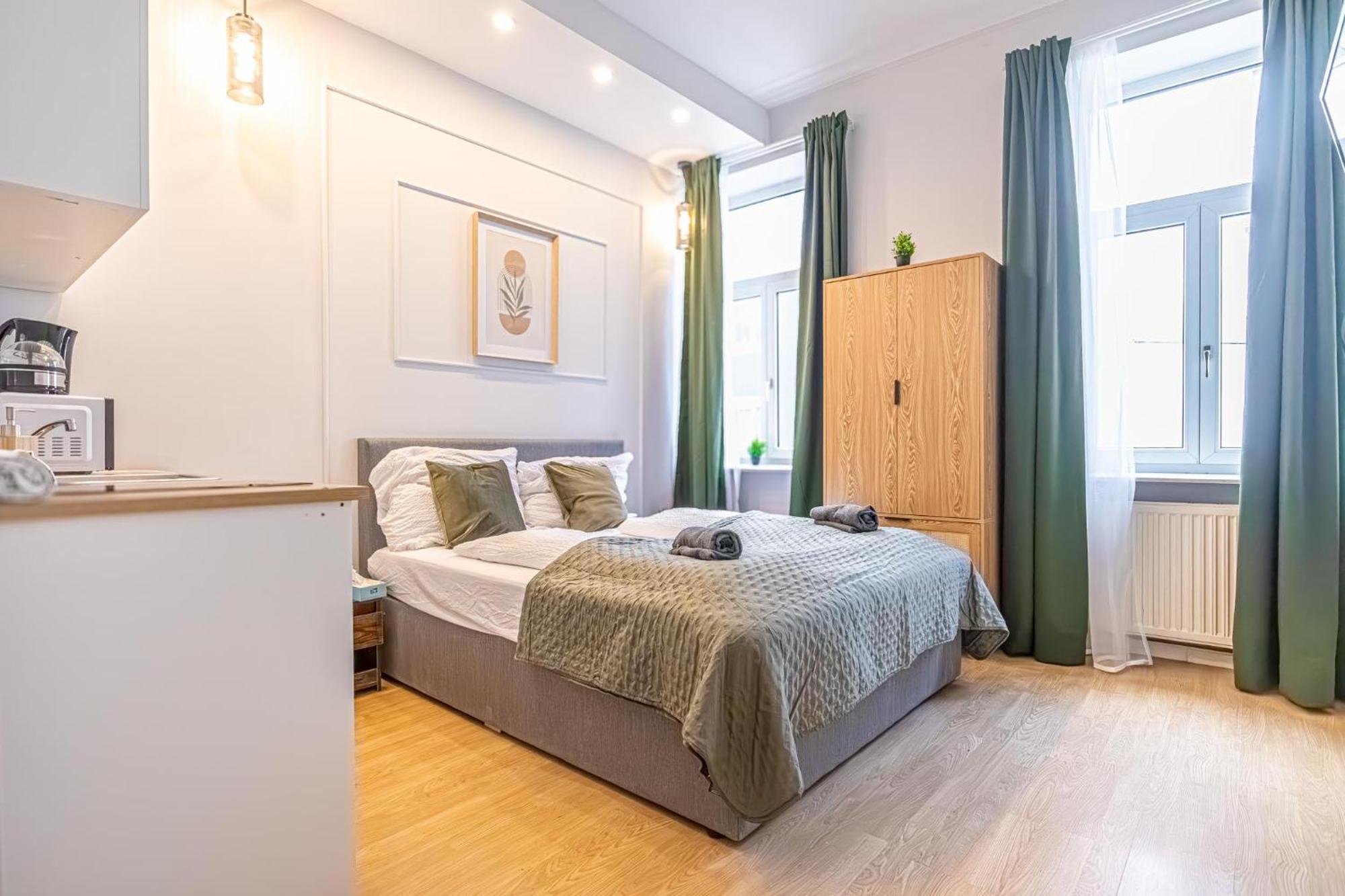 Spacious Shared Apartment Schoenbrunn Viena Exterior foto