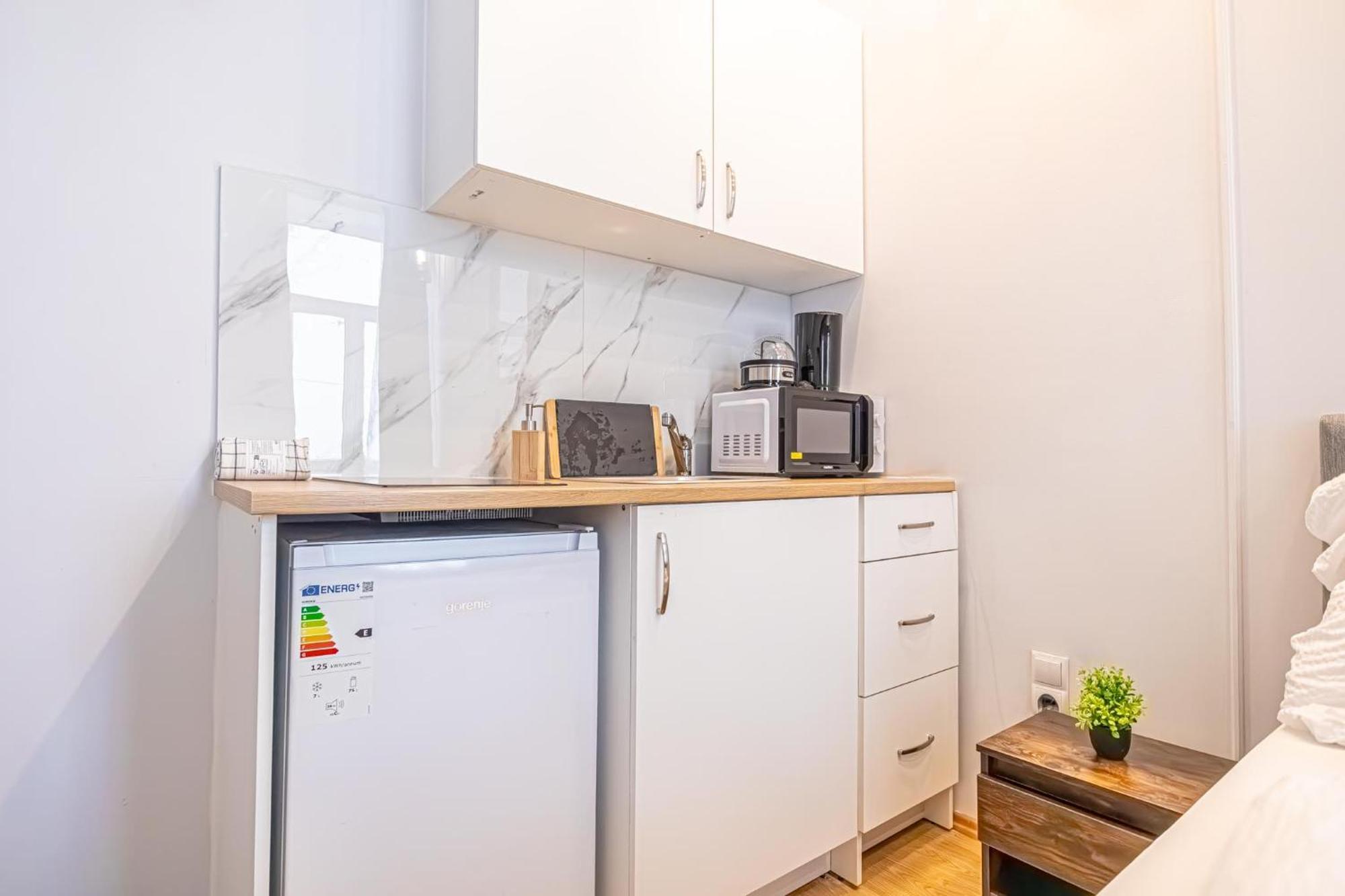 Spacious Shared Apartment Schoenbrunn Viena Exterior foto